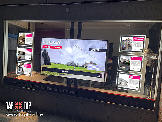 Écran vitrine pour agence immobilière TAPTAP